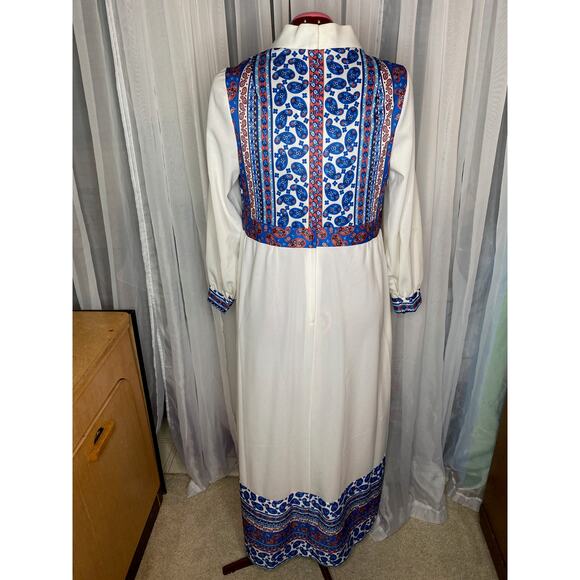 maxi dress with patterned yoke boho with coat 70s Vintage white blue red - Picture 7 of 16